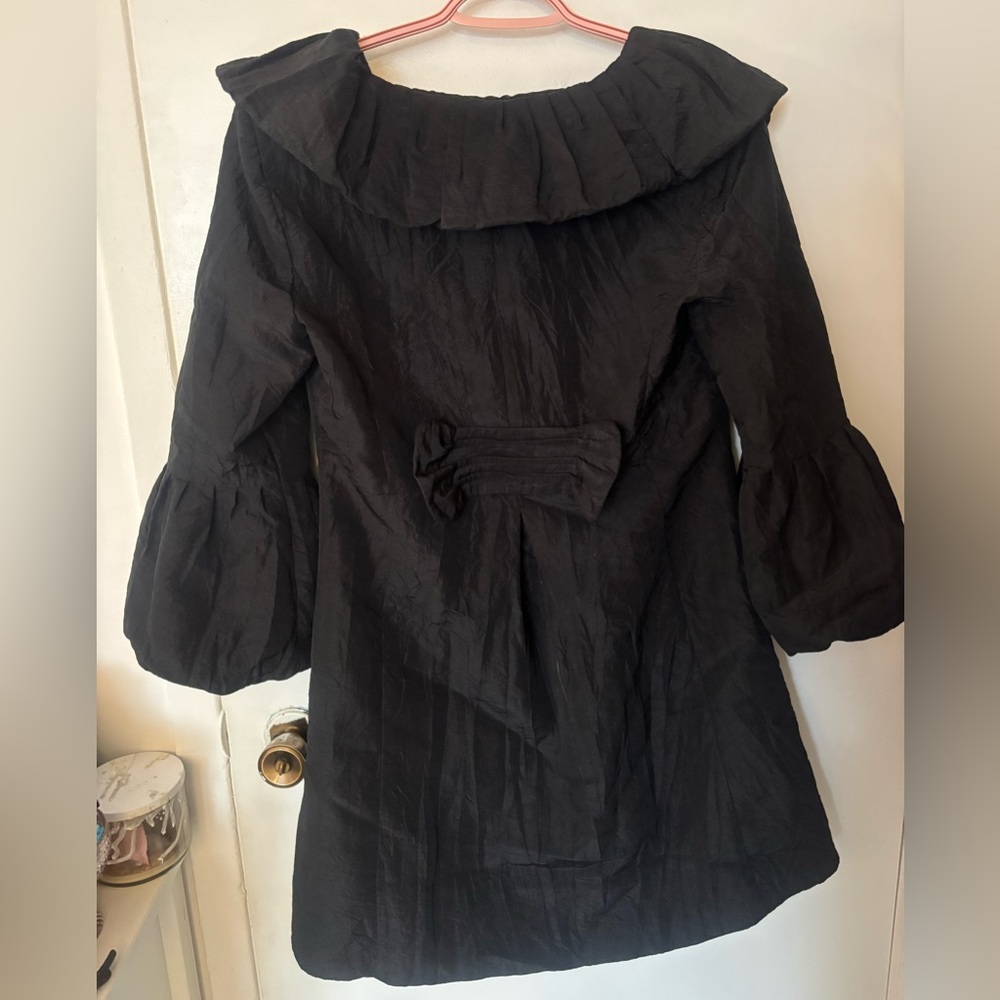 Cartise vintage dress coat large ruffle collar accent buttons and puff sleeves - Picture 2 of 5